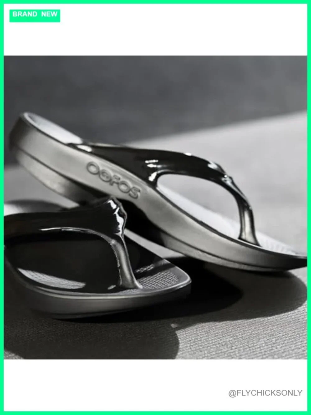 OOfoam Flip Flop Sandals for Women with Arch Support - Slip On